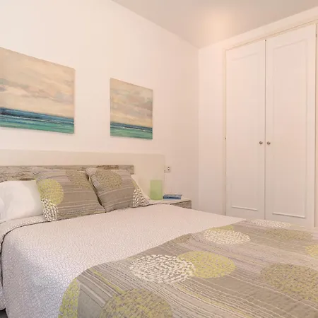 Lets Holidays Duplex Tossa Near Apartment