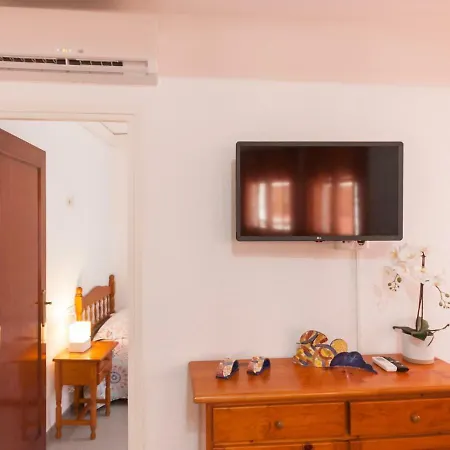 Apartment Lets Holidays Tossa Near 2 Tossa de Mar