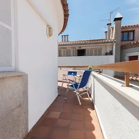 Lets Holidays Tossa Near 2 Apartment